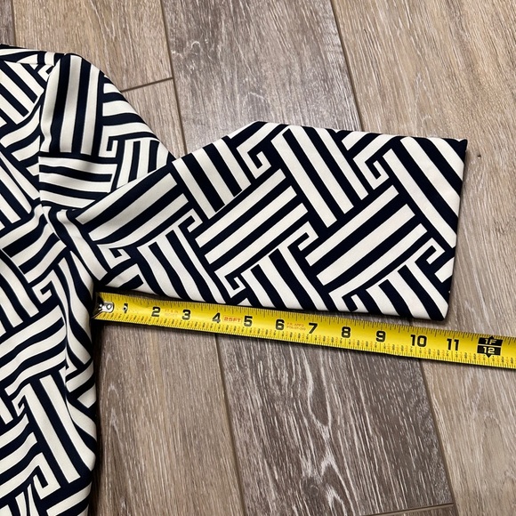 🛍️ Sandra Darren open crop jacket Size 10 - Picture 5 of 8